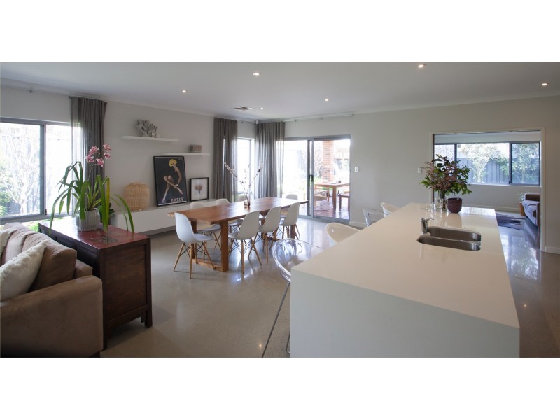 5 Laverstock Street, South Guildford WA 6055