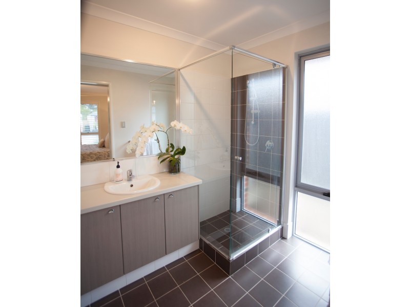 5 Laverstock Street, South Guildford WA 6055