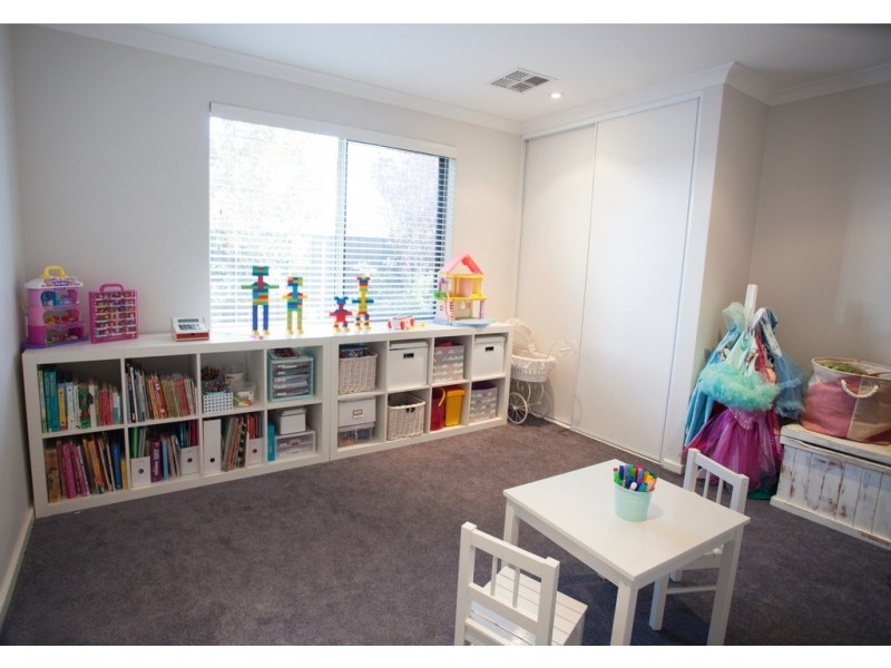 5 Laverstock Street, South Guildford WA 6055