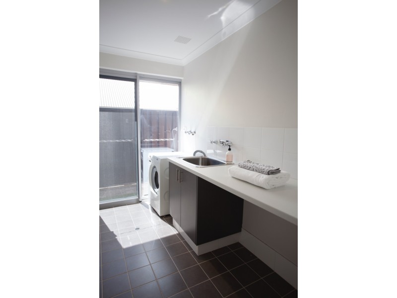 5 Laverstock Street, South Guildford WA 6055