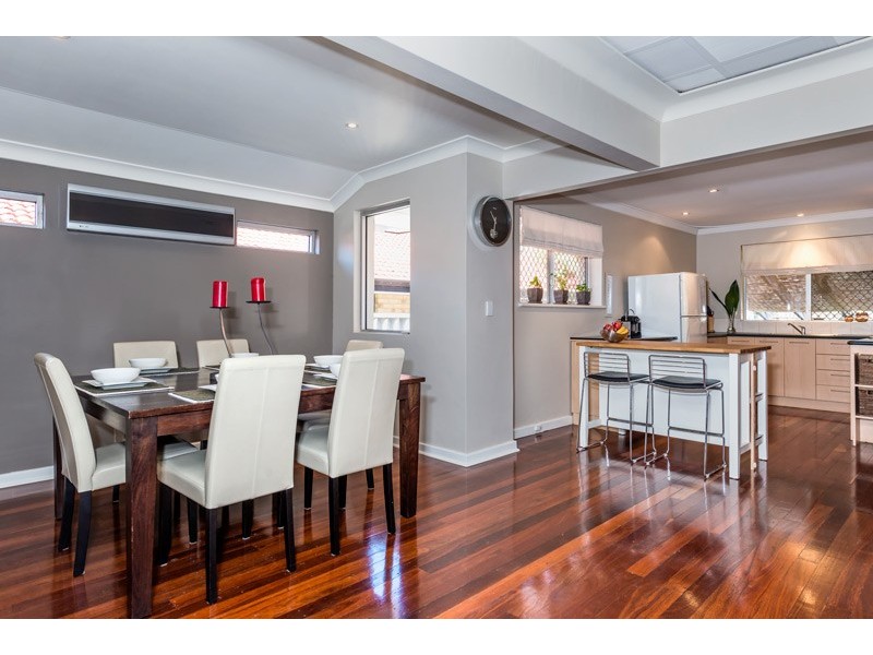 2A Sanderson St, Embleton WA 6062