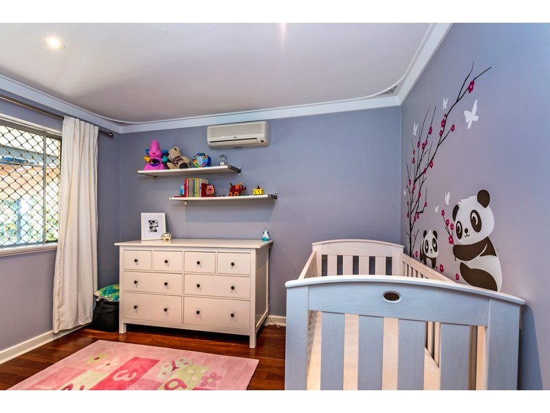 2A Sanderson St, Embleton WA 6062