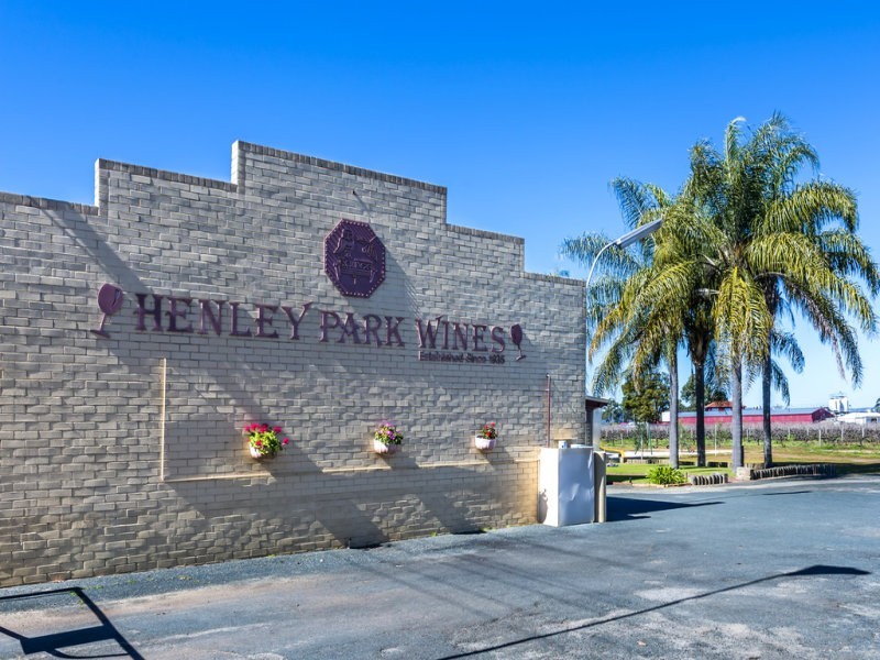 6 Swan Street, Henley Brook WA 6055