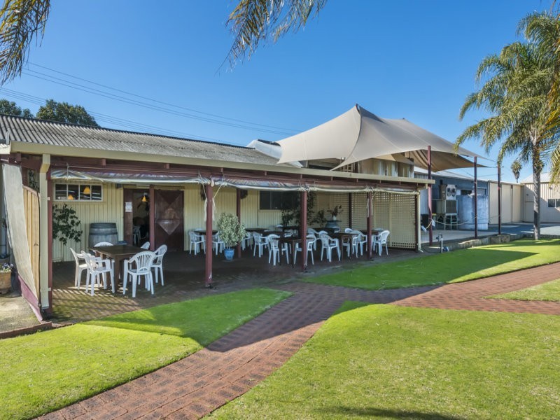 6 Swan Street, Henley Brook WA 6055