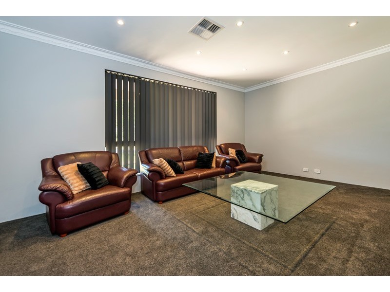 41 Illawong Way, Kingsley WA 6026