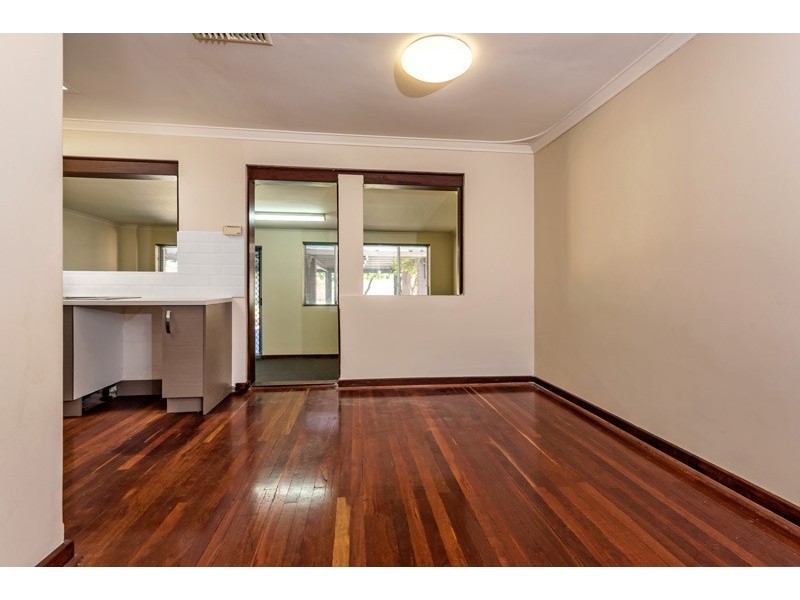 8 Donald Way, Bayswater WA 6053