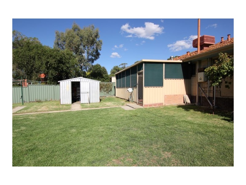 7 Clianthus Way, Koongamia WA 6056