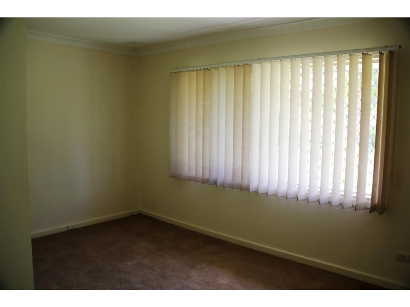 7 Clianthus Way, Koongamia WA 6056