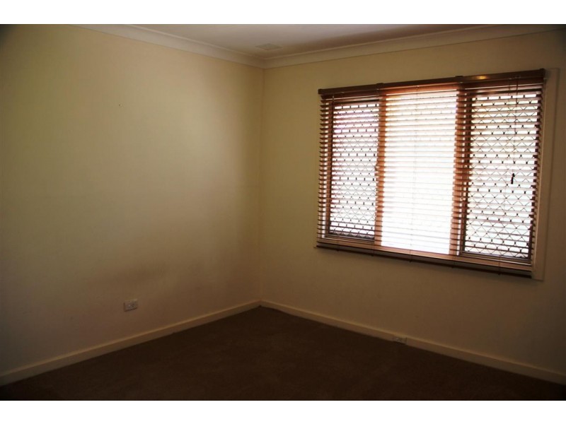 7 Clianthus Way, Koongamia WA 6056