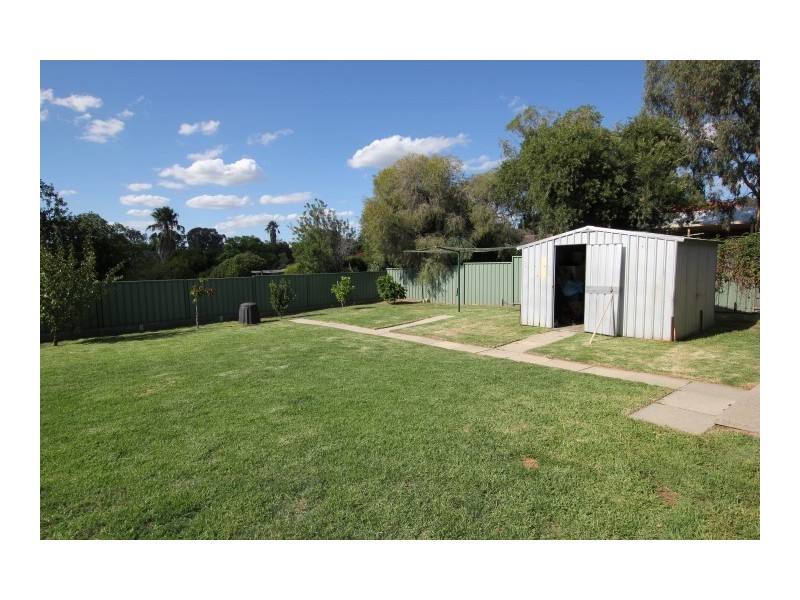 7 Clianthus Way, Koongamia WA 6056