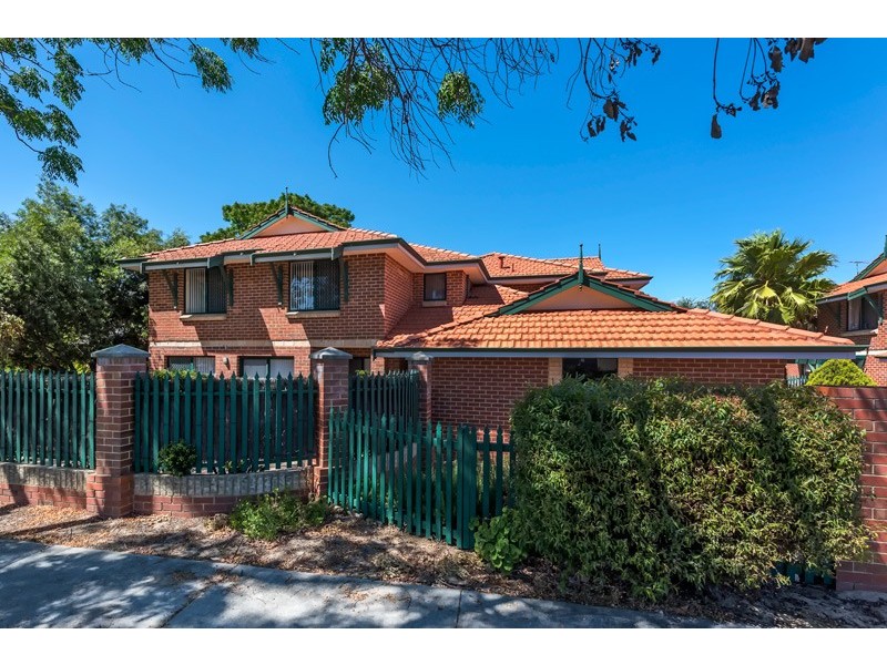 10/18 Watson Place, Maylands WA 6051