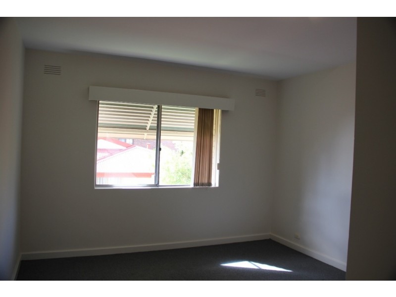 U8, 110 Central Avenue, Inglewood WA 6052