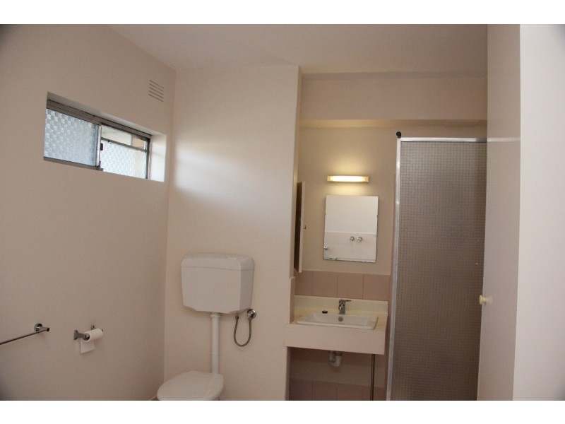 U8, 110 Central Avenue, Inglewood WA 6052