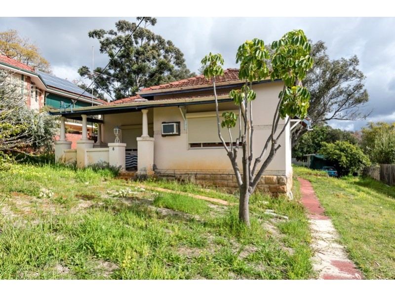 8 Almondbury Street, Bayswater WA 6053
