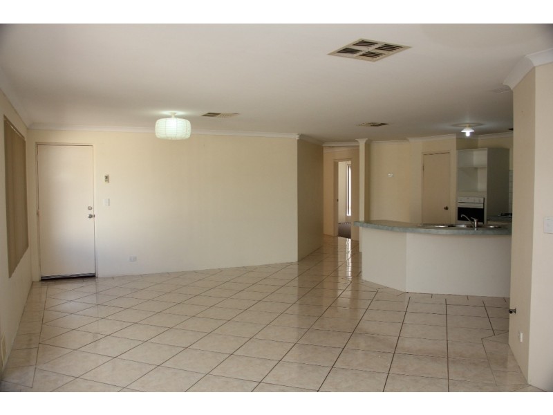 2 Pindi Court, South Guildford WA 6055