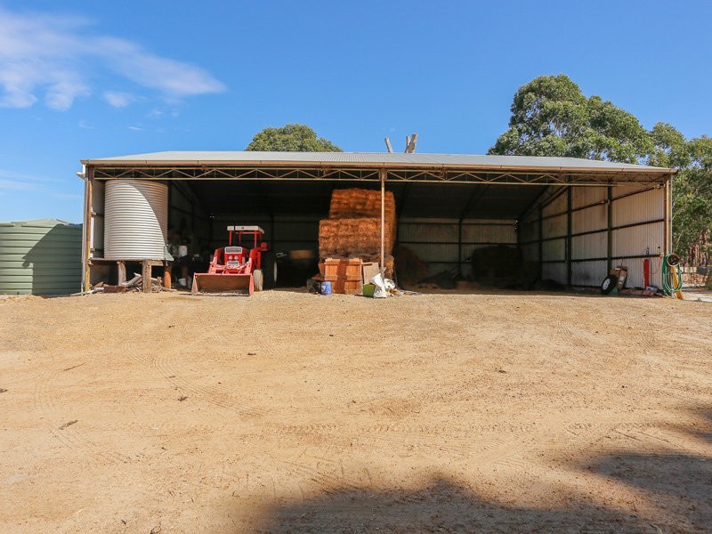 320 Hill Road, Bakers Hill WA 6562