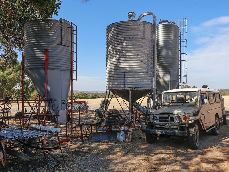 320 Hill Road, Bakers Hill WA 6562