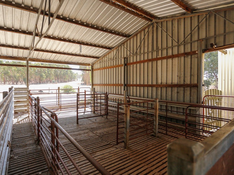 320 Hill Road, Bakers Hill WA 6562