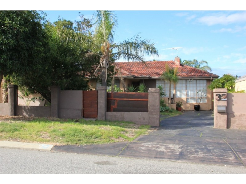 32 Quadea Way, Nollamara WA 6061