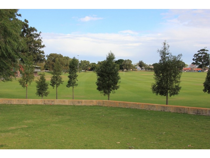32 Quadea Way, Nollamara WA 6061