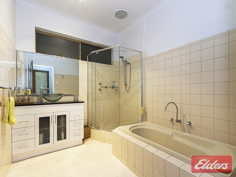 33 Weir Road, Baskerville WA 6056