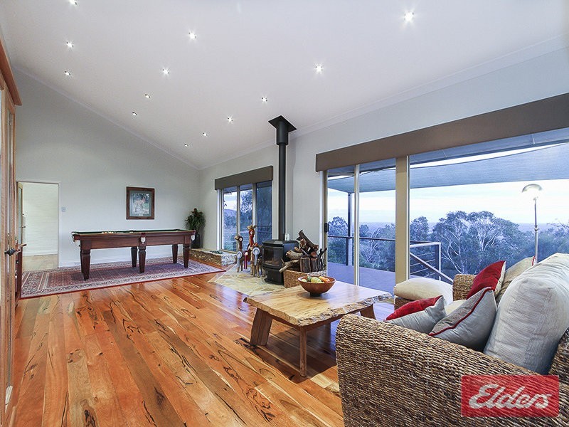 33 Weir Road, Baskerville WA 6056