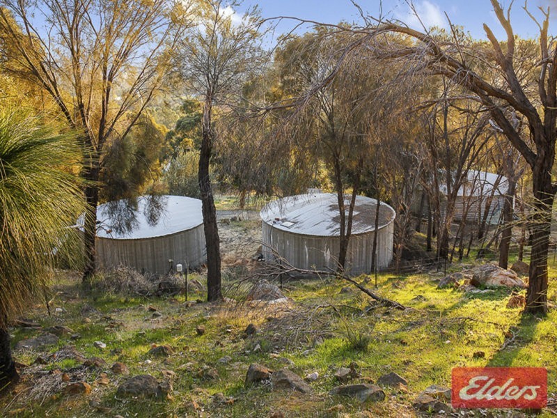 33 Weir Road, Baskerville WA 6056
