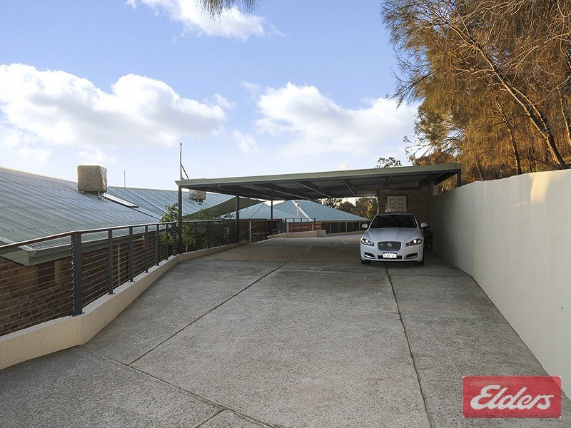 33 Weir Road, Baskerville WA 6056