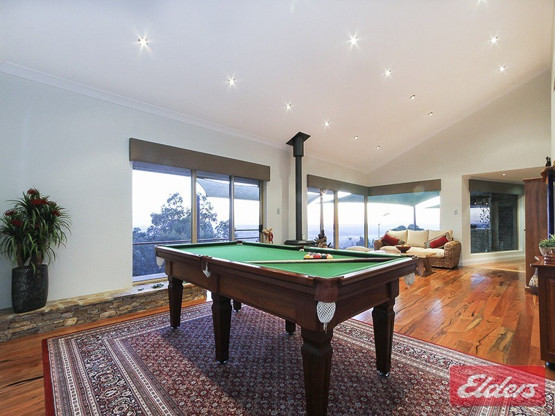 33 Weir Road, Baskerville WA 6056