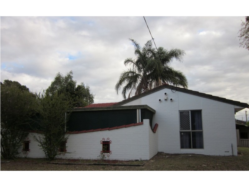 2 Mitchell Crescent, Middle Swan WA 6056