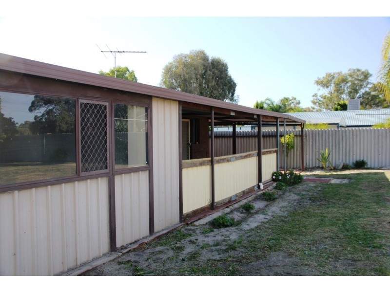 38 Barlee Way, Beechboro WA 6063
