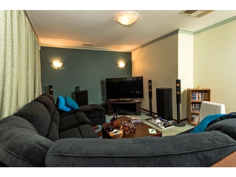8 Cunningham Loop, Mirrabooka WA 6061