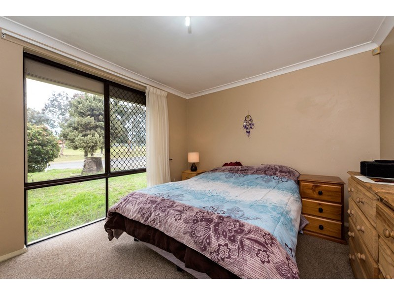 8 Cunningham Loop, Mirrabooka WA 6061