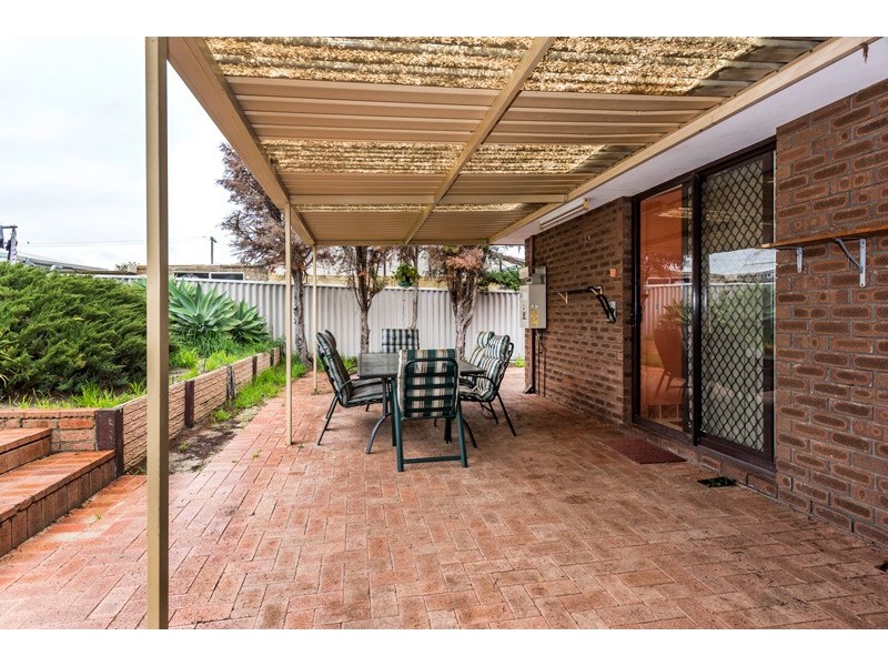 8 Cunningham Loop, Mirrabooka WA 6061