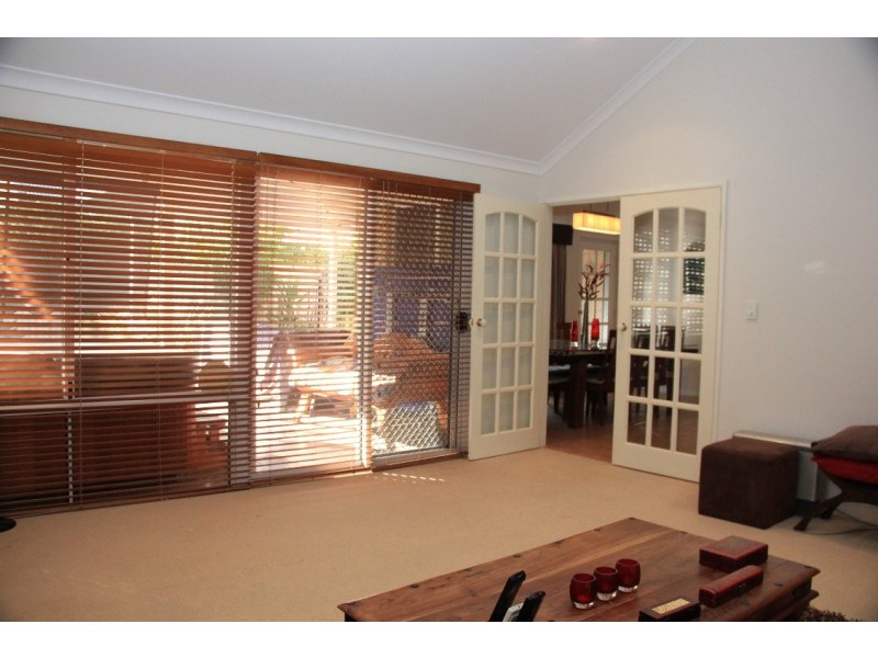 16 HALIFAX ROAD, Maylands WA 6051