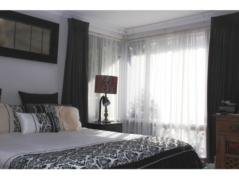 16 HALIFAX ROAD, Maylands WA 6051