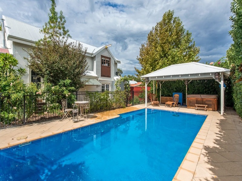 11 Turton Street, Guildford WA 6055