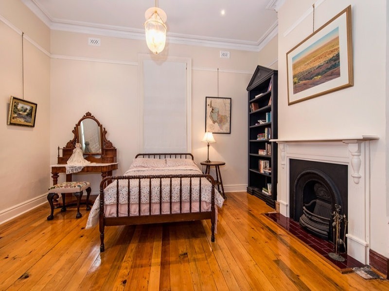 11 Turton Street, Guildford WA 6055