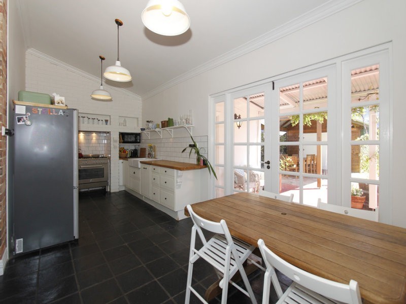 13 Wellman Street, Guildford WA 6055