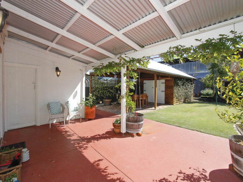 13 Wellman Street, Guildford WA 6055