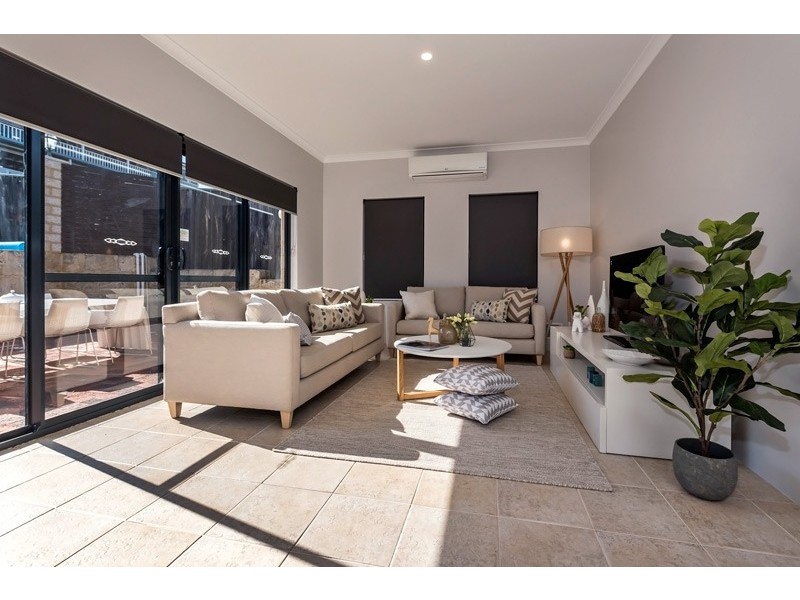 21 Langley Road, Bayswater WA 6053