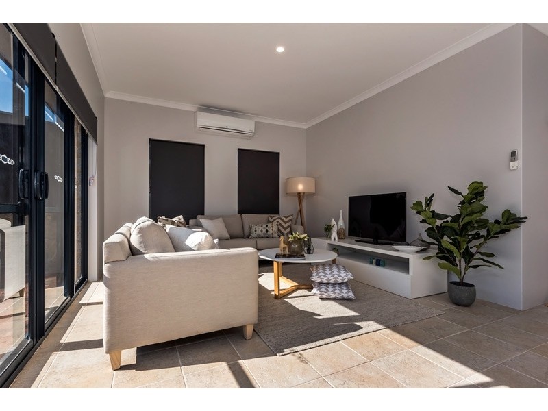 21 Langley Road, Bayswater WA 6053