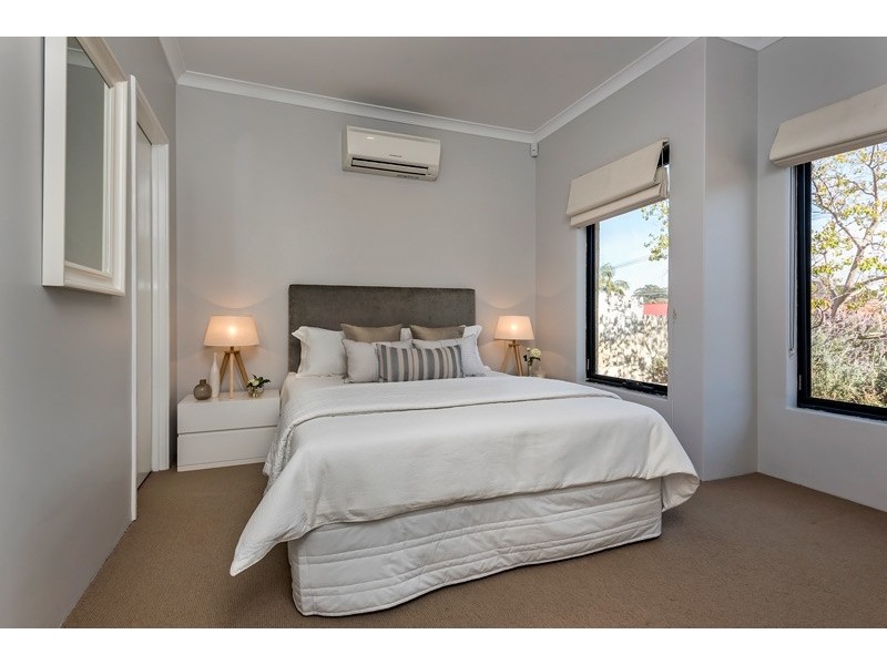 21 Langley Road, Bayswater WA 6053