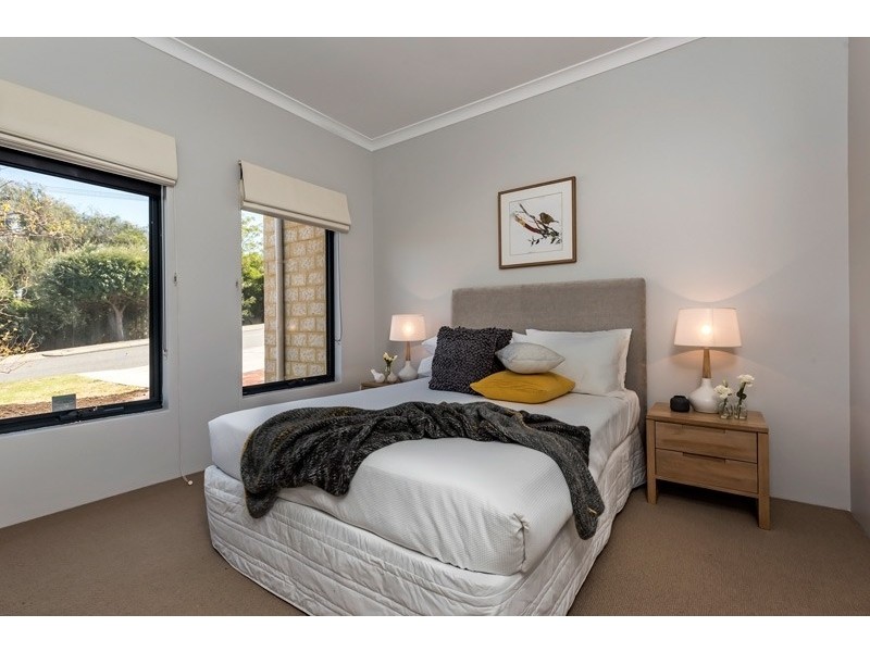 21 Langley Road, Bayswater WA 6053