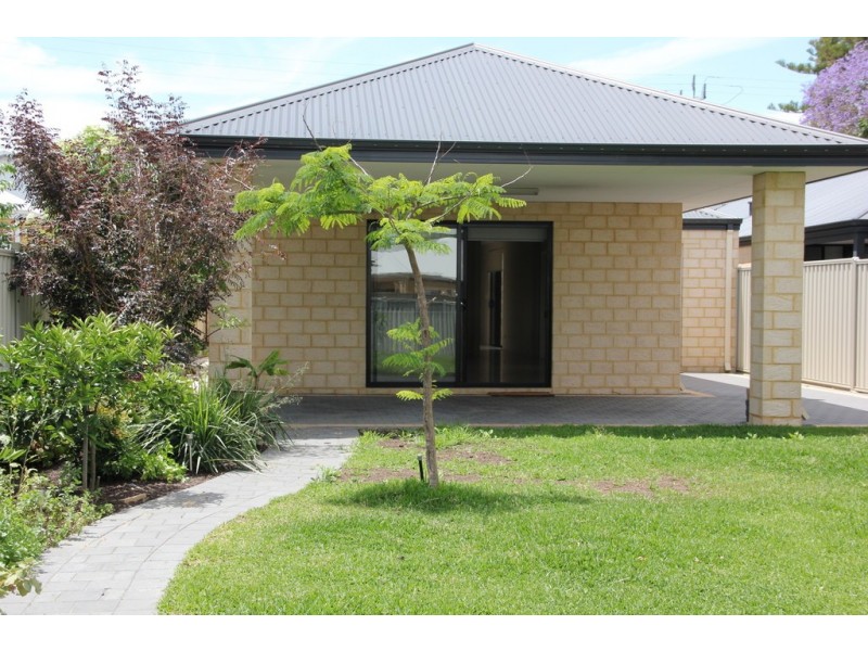 33A Clavering Street, Bayswater WA 6053