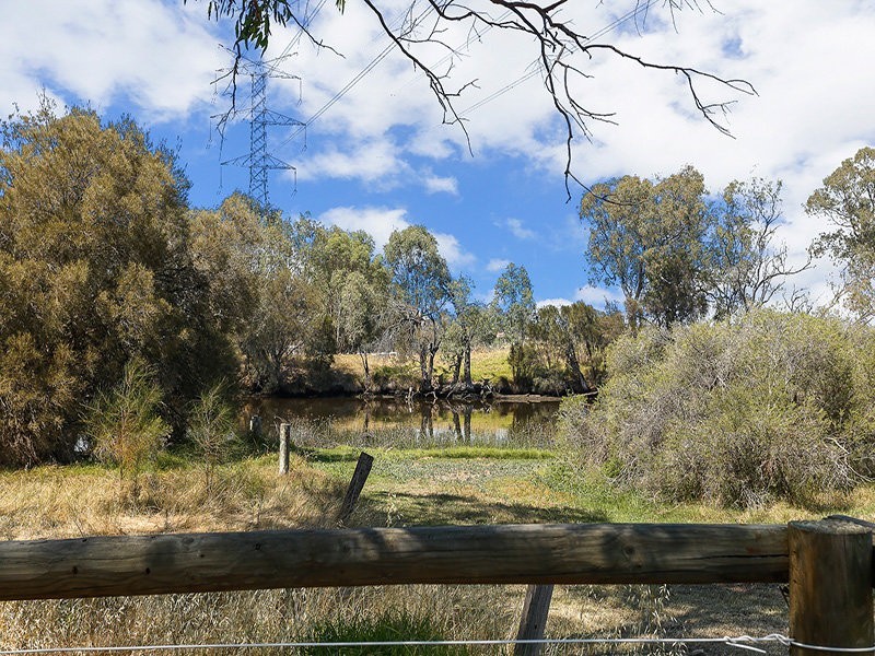 102 Hamersley Road, Caversham WA 6055