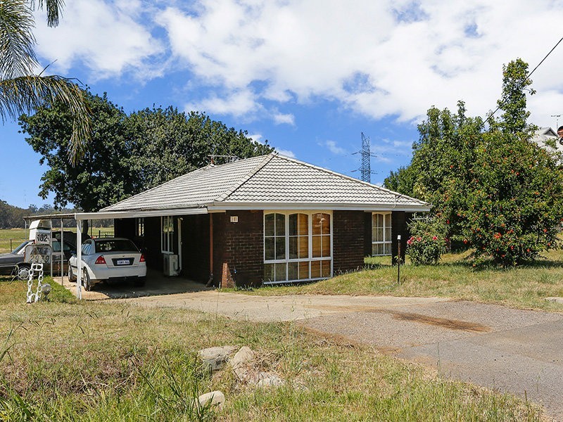 102 Hamersley Road, Caversham WA 6055