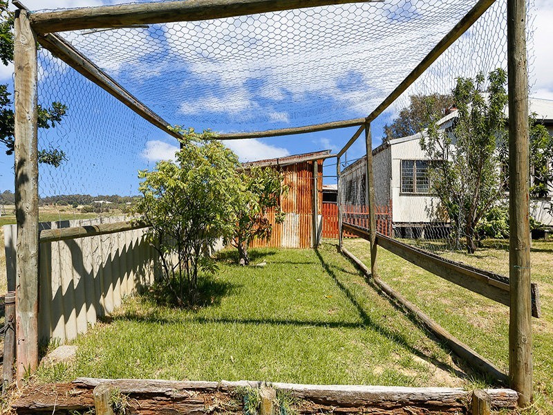 102 Hamersley Road, Caversham WA 6055