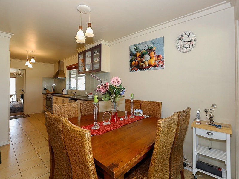 102 Hamersley Road, Caversham WA 6055