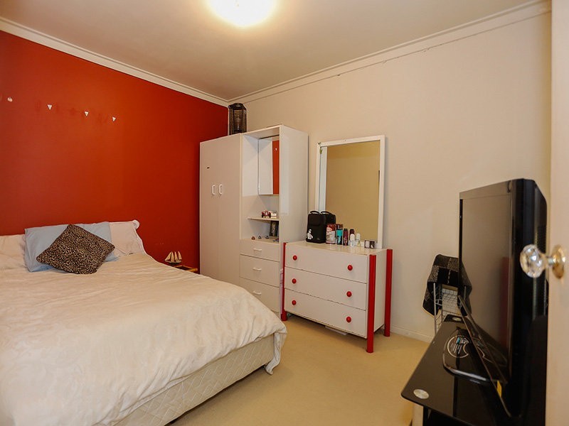 102 Hamersley Road, Caversham WA 6055